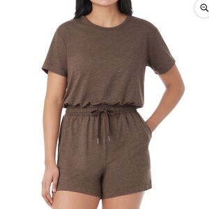 NWT Favorite soft romper size medium